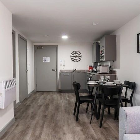 Contemporary 1 Bed Apartment In Liverpool Centre מראה חיצוני תמונה