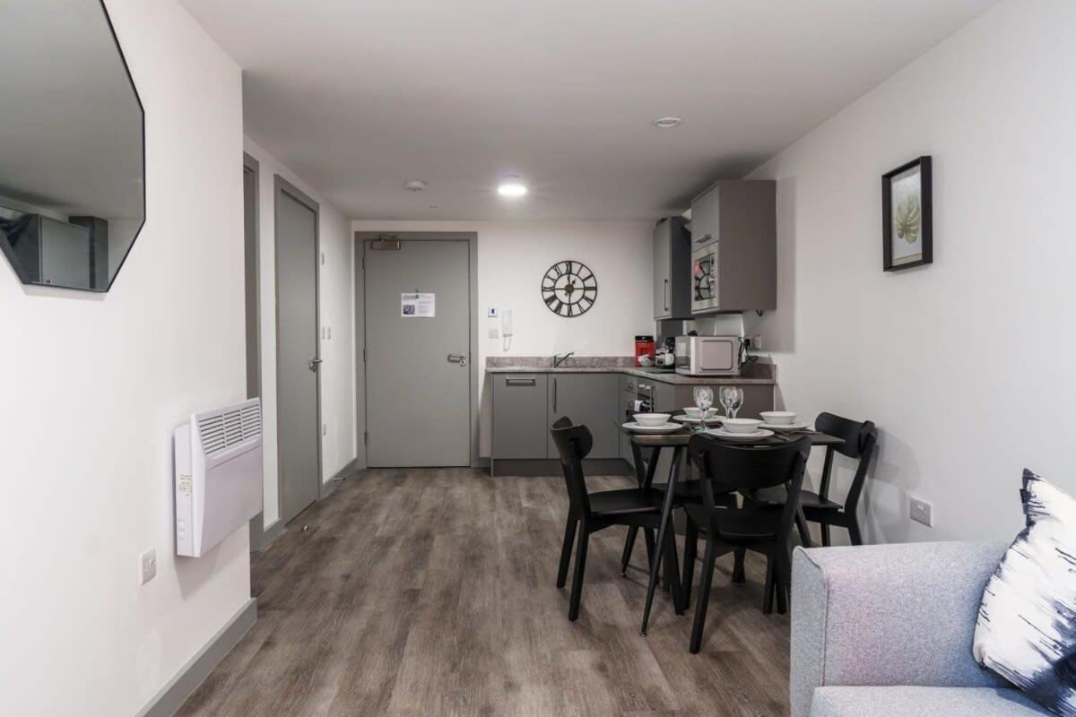 Contemporary 1 Bed Apartment In Liverpool Centre מראה חיצוני תמונה